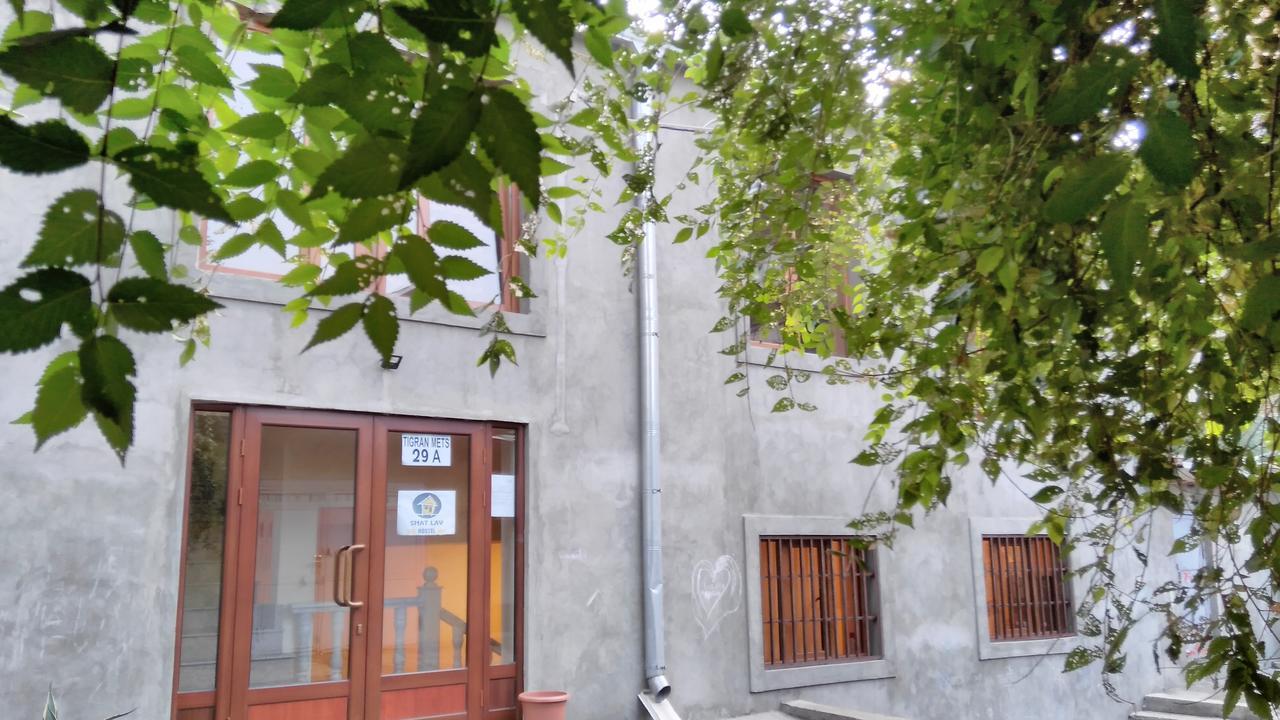 Shat Lav Hostel エレバン エクステリア 写真