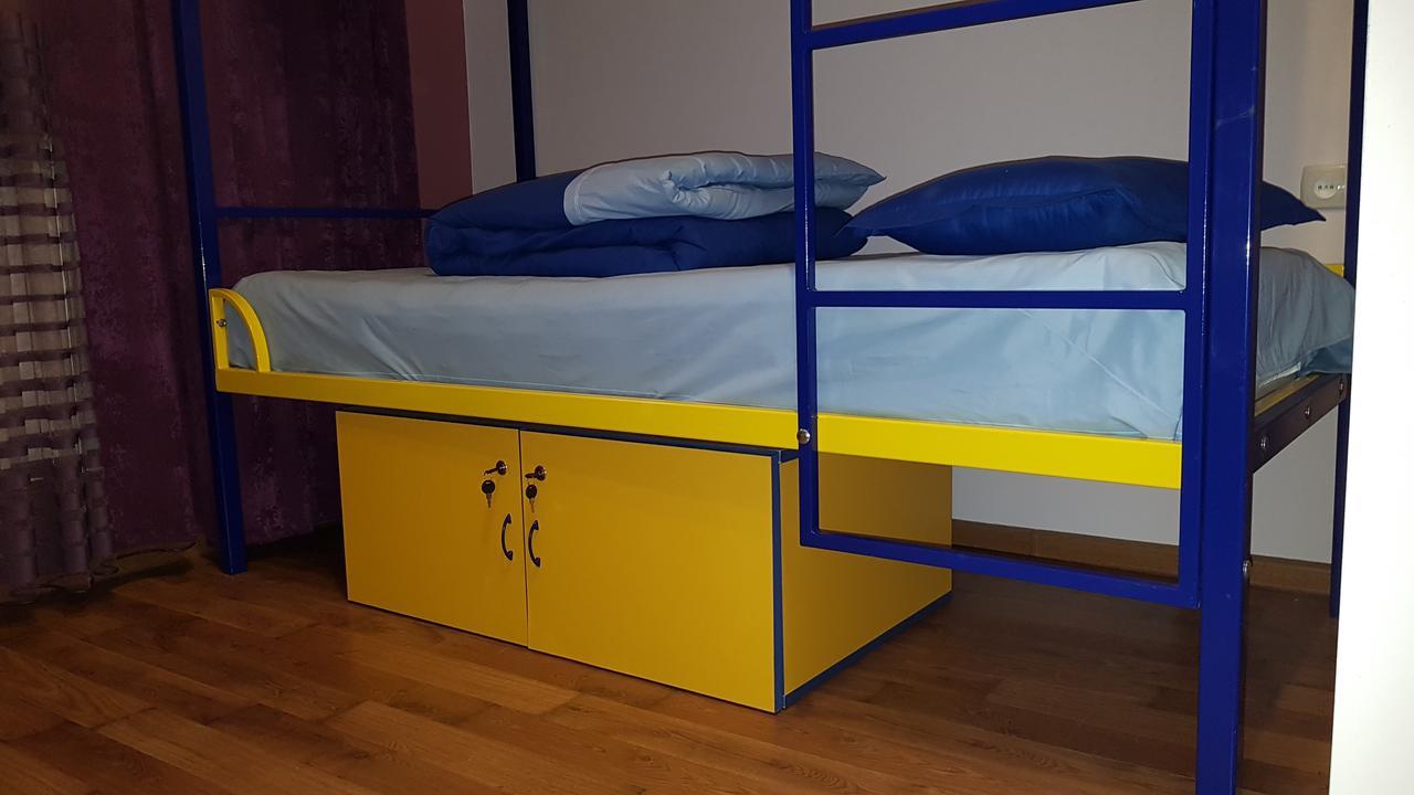Shat Lav Hostel エレバン エクステリア 写真