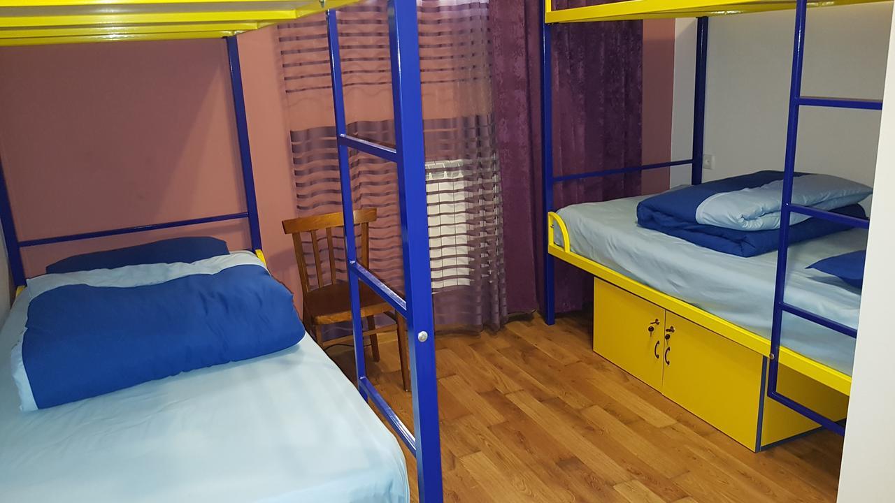 Shat Lav Hostel エレバン エクステリア 写真