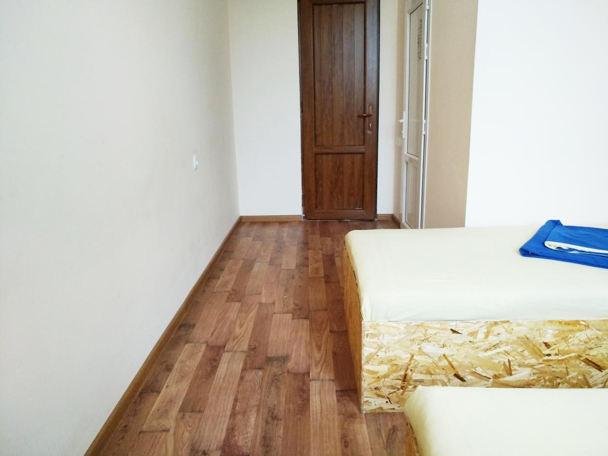 Shat Lav Hostel エレバン エクステリア 写真