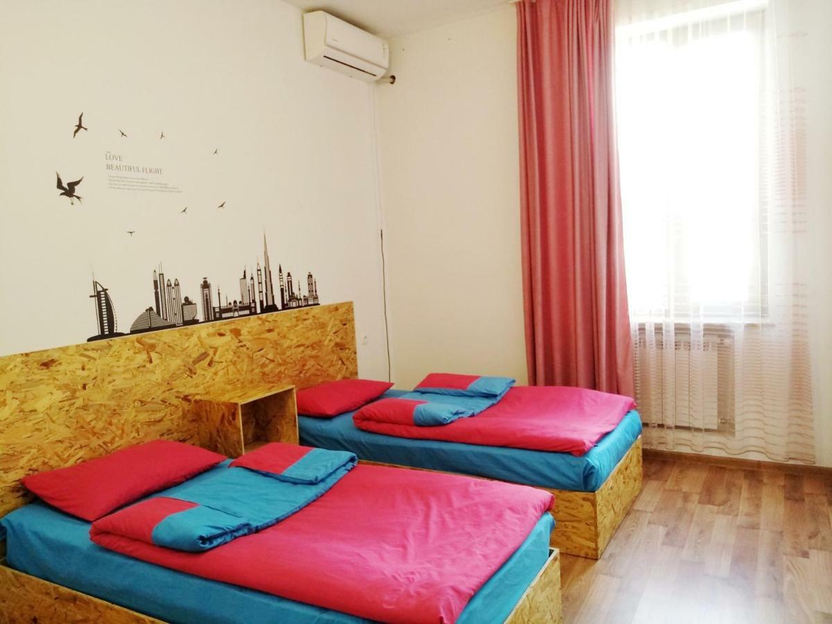Shat Lav Hostel エレバン エクステリア 写真
