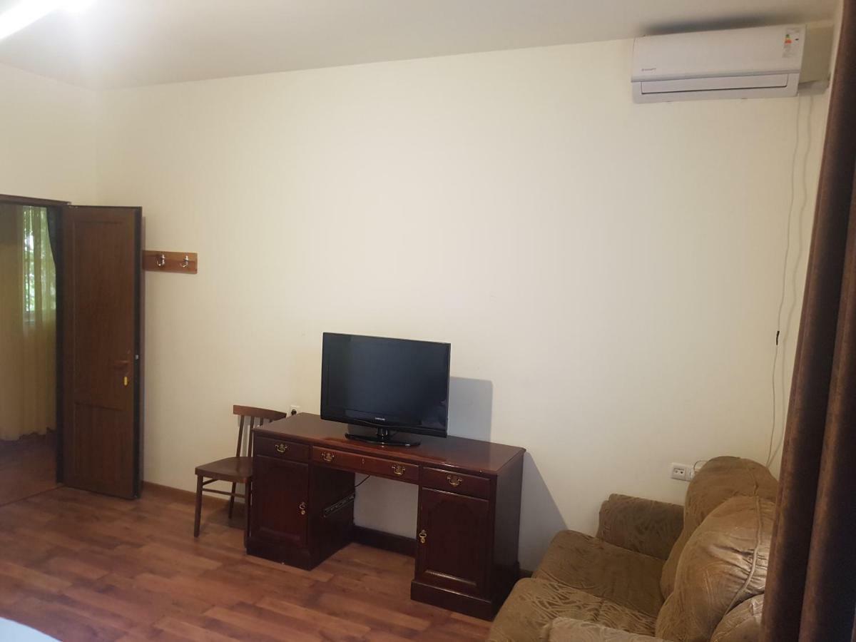 Shat Lav Hostel エレバン エクステリア 写真