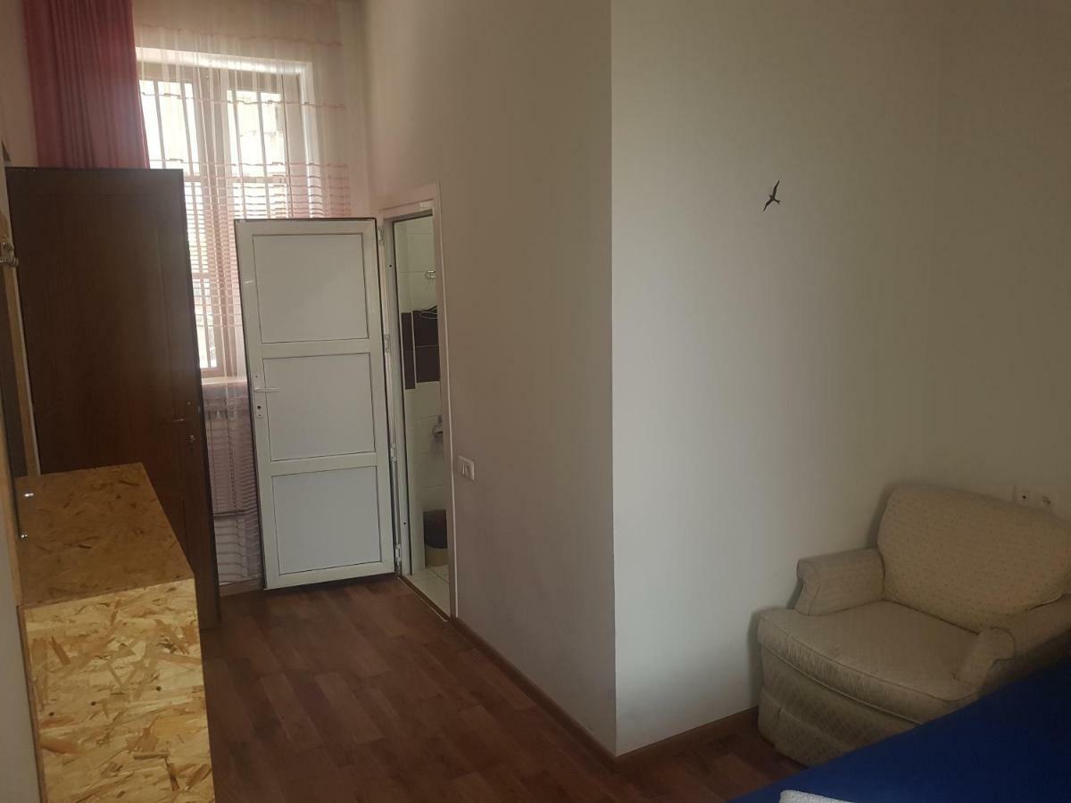 Shat Lav Hostel エレバン エクステリア 写真